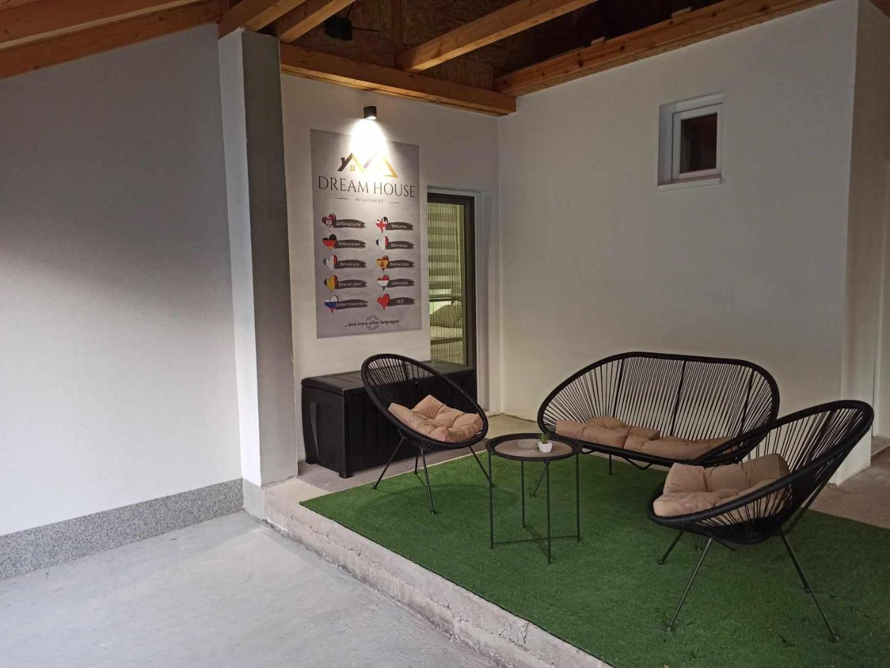 Dream House Apartment Vrsac Bagian luar foto
